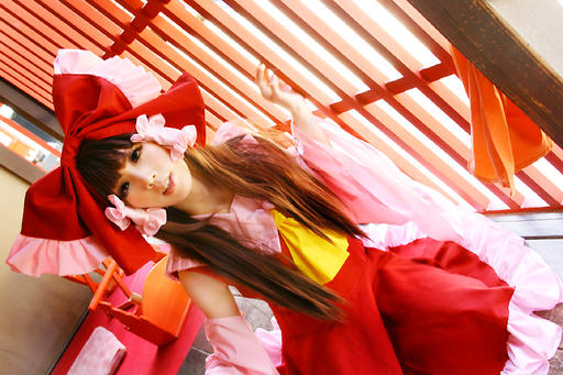 Touhou Project 08: Imperishable Night - It's COSPLAY time!